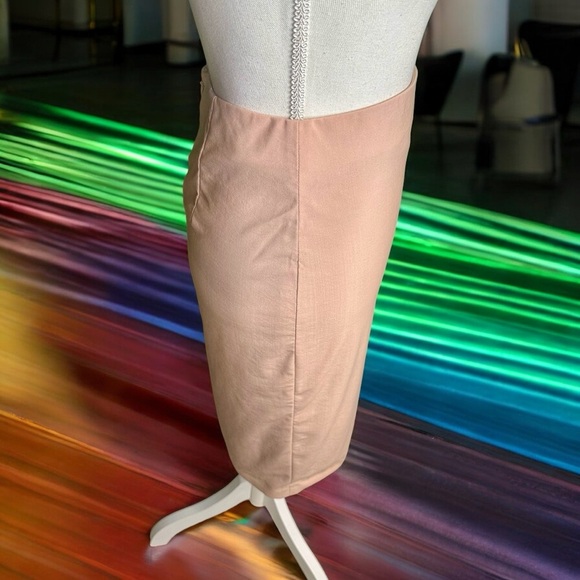 Theory ‘Siliya Edition’ Front Slit Pencil Skirt in Blush Pink Size 00 - Picture 12 of 13